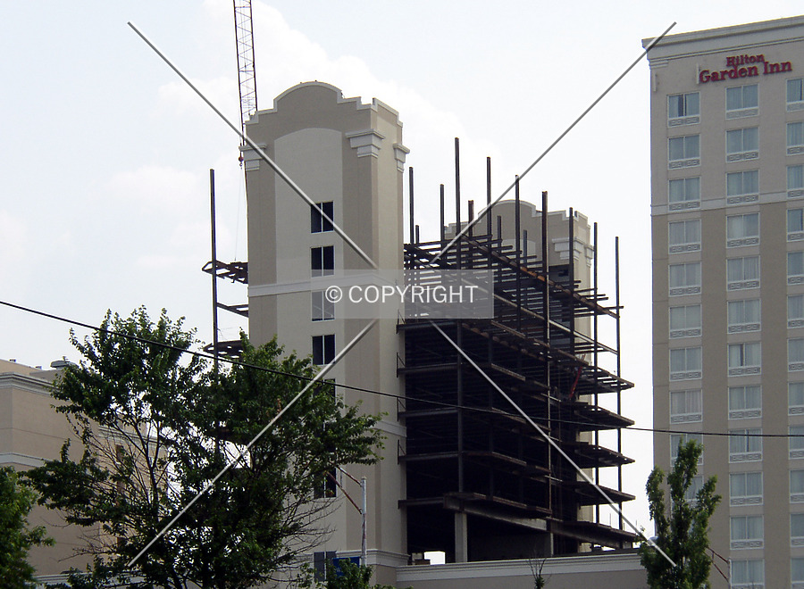 The Madison Charlotte by Chris Patriarca