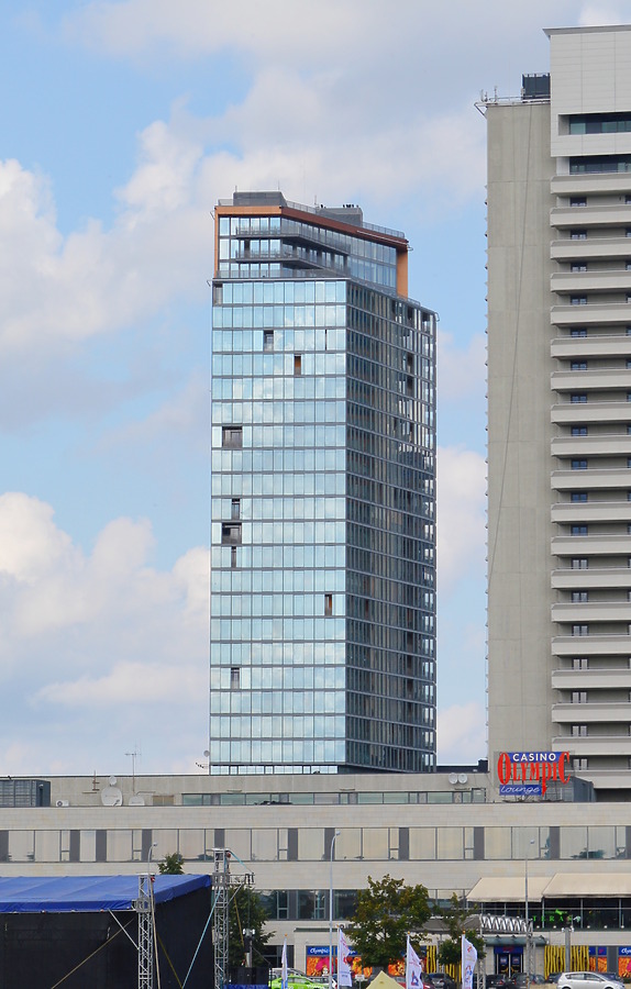 Europa Square Apartments by Huopa