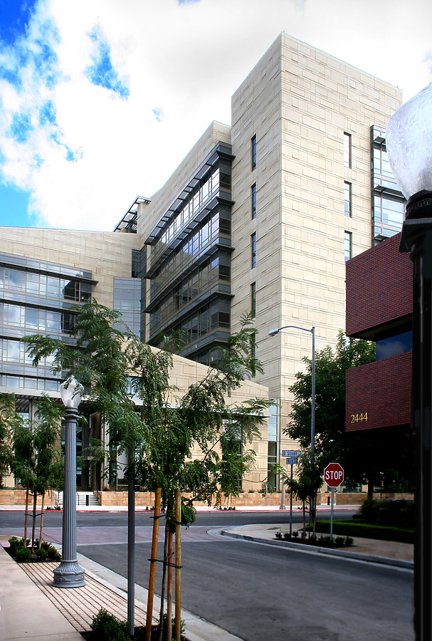 Fresno United States Courthouse by Jim Schwartz