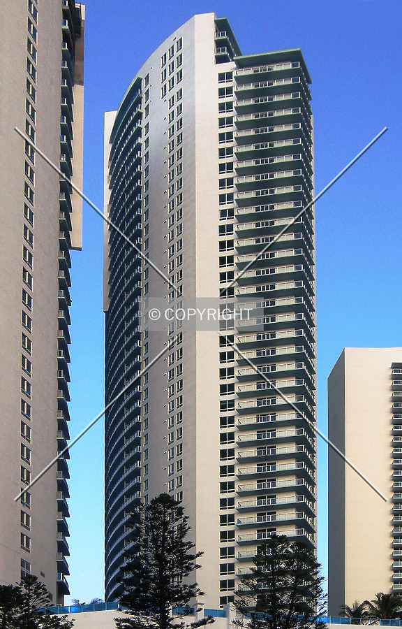 Quantum on the Bay South Tower by Jorge Molina