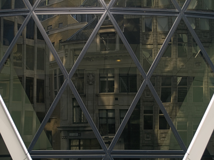 30 St Mary Axe by Cesar Serrano