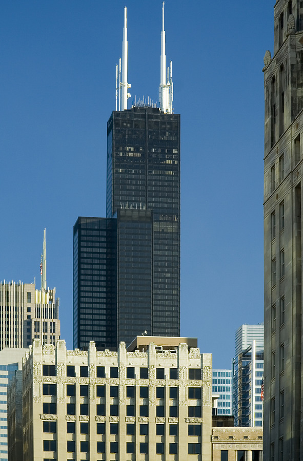 Willis Tower by Pavel Toczynski