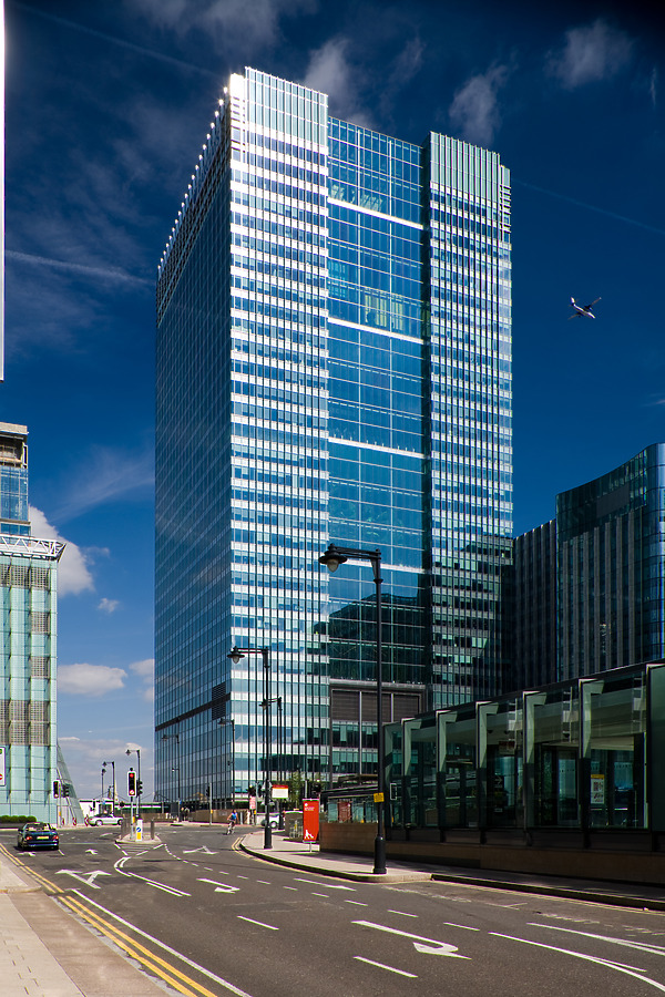 One Churchill Place by Pavel Toczynski