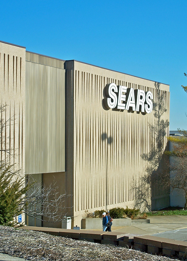 Jamestown Mall by Ryan Hildebrand