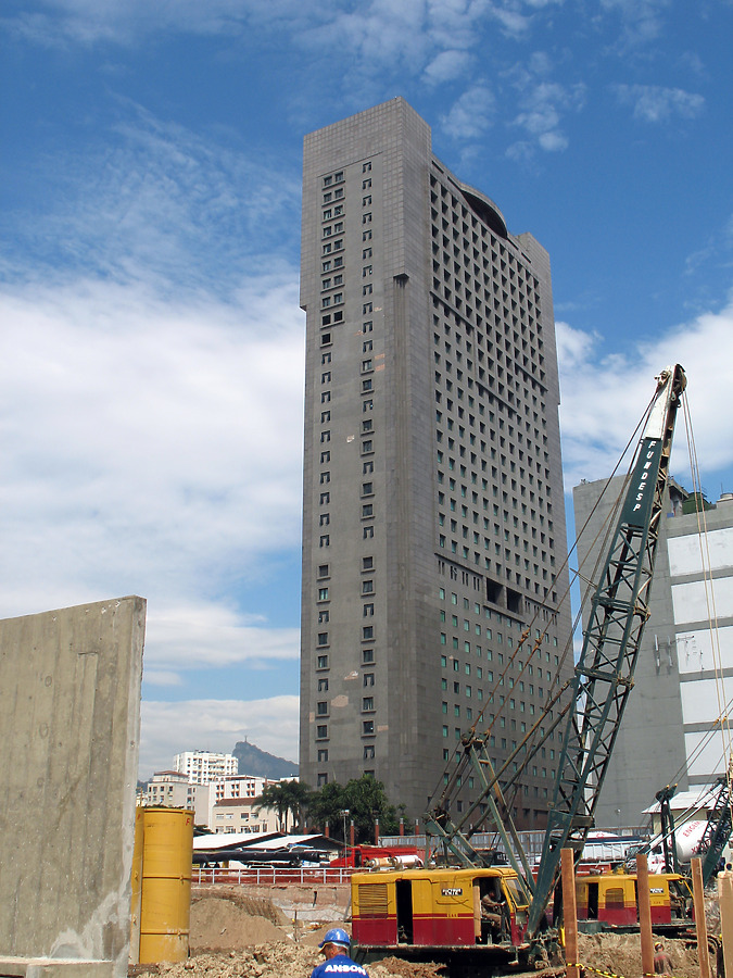 Ventura Corporate Towers by Virgilio Grimaldi