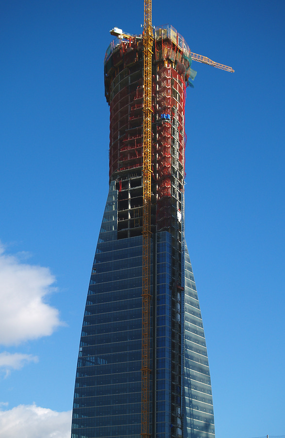Torre Espacio by Cesar Serrano