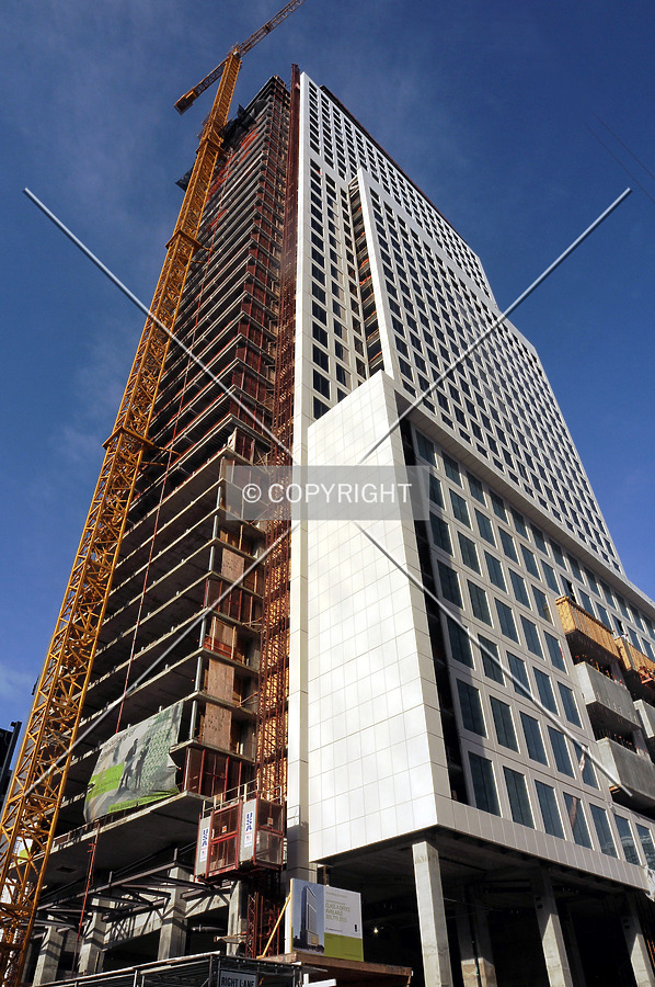 Brickell World Plaza by Jorge Molina