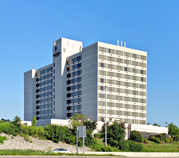 Doubletree Hotel Saint Louis at Westport