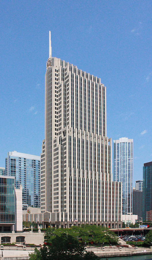 NBC Tower by Ryan Hildebrand