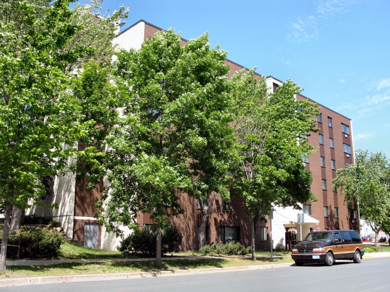 Rosemount Plaza