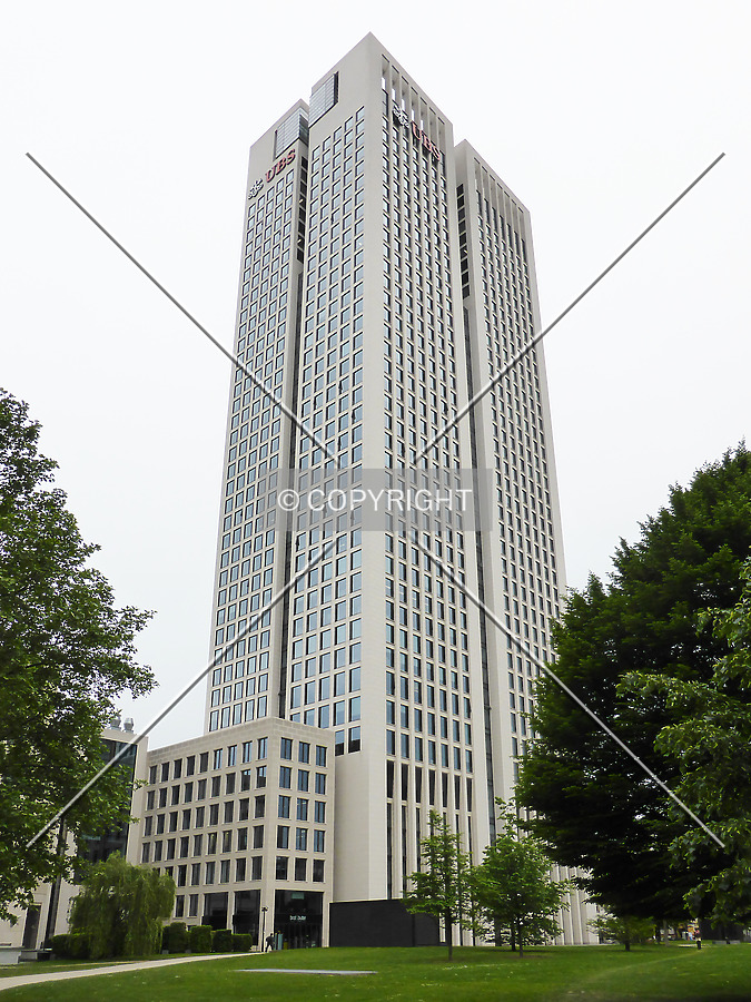 OpernTurm by Nephilim