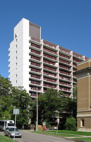 64 Nassau