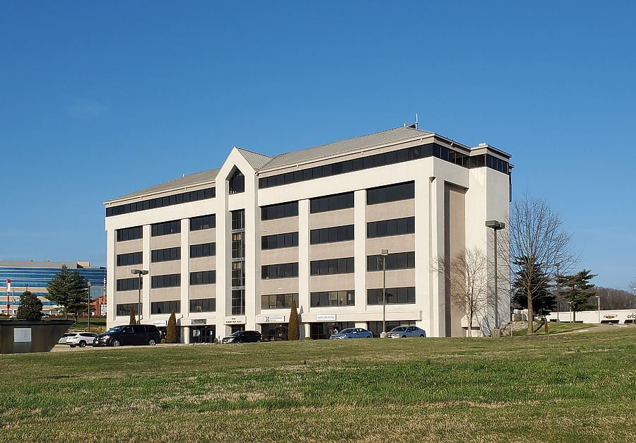 Auburn Park Building by Ryan Hildebrand