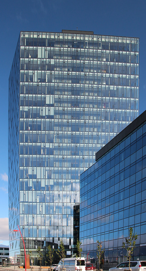 Höfðatorg Torre 1 by Kjetil Balog