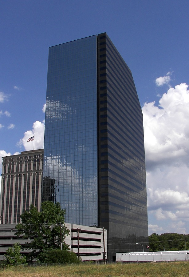 Salesforce Tower by Rodney Gunn