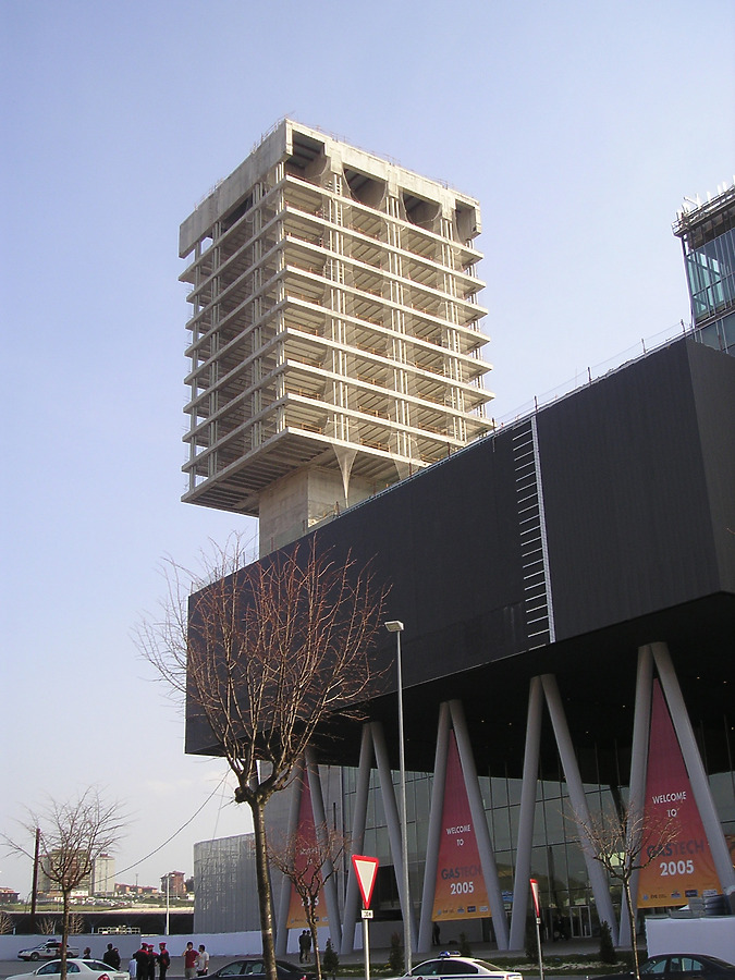 Torre BEC by Mikel Allende