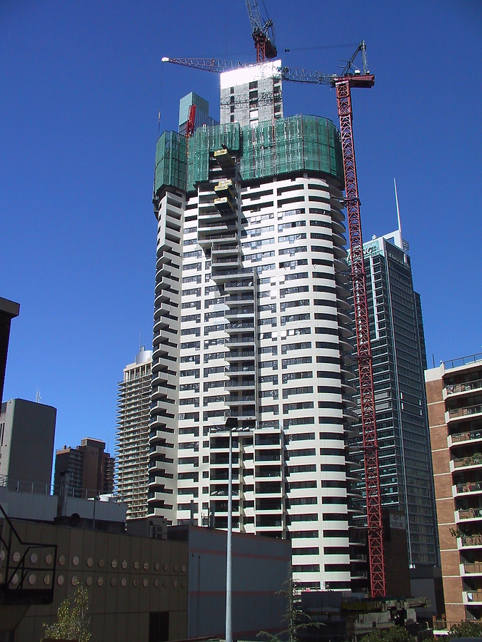 Meriton Tower by John Bek