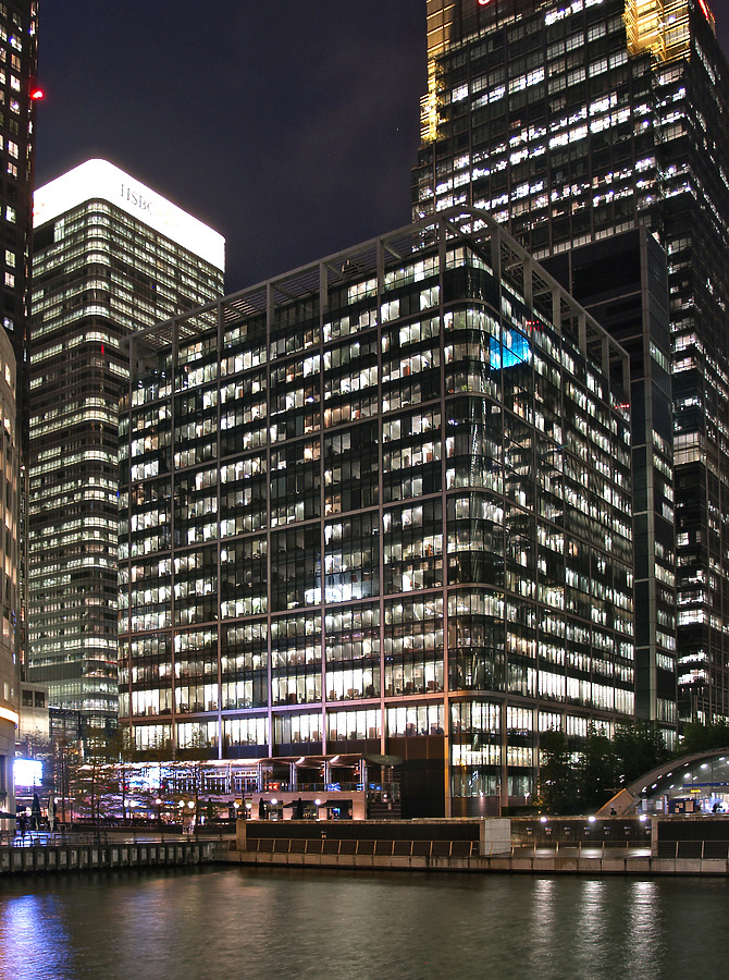33 Canada Square by Cesar Serrano