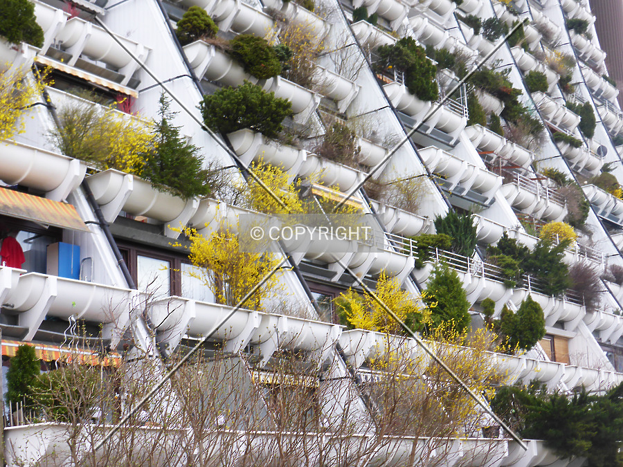 Wohnpark Alterlaa - Block C1-C4 by Nephilim