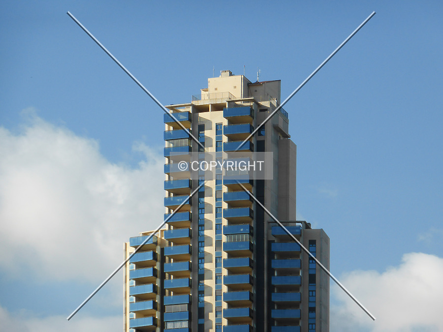 Edificio Kronos by Nephilim