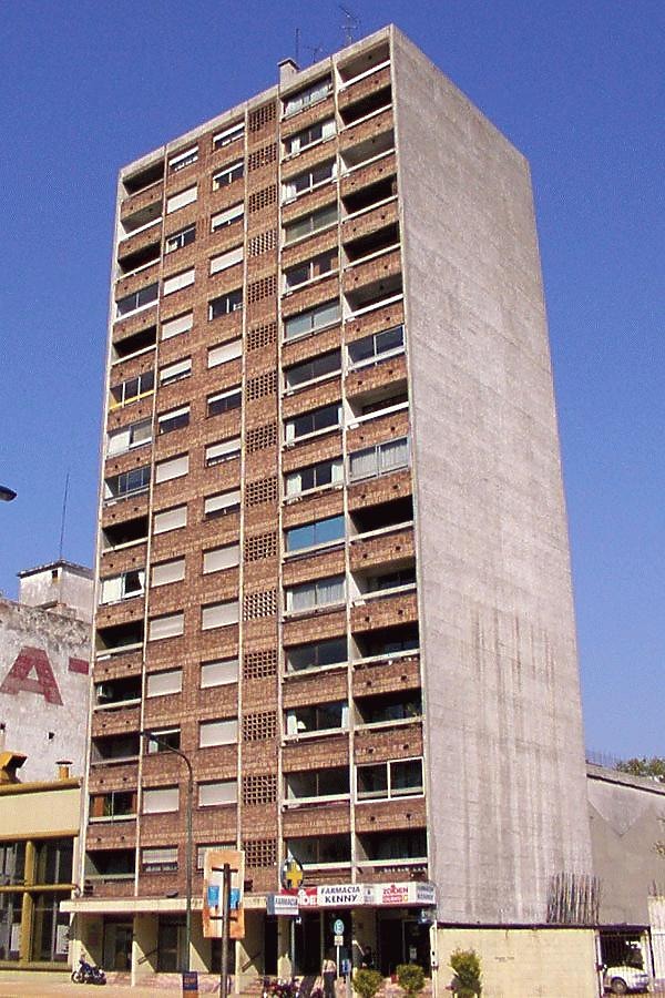 Edificio Maria Cristina by Daniel Kieckhefer