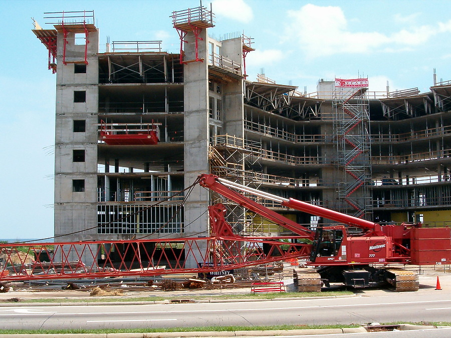 Sea Breeze Condominiums I by Rodney Gunn