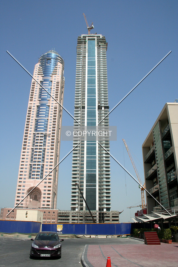 Emirates Crown by Neil Nickolds