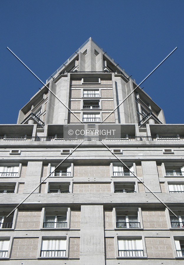 Tour Perret by Emmanuel D.