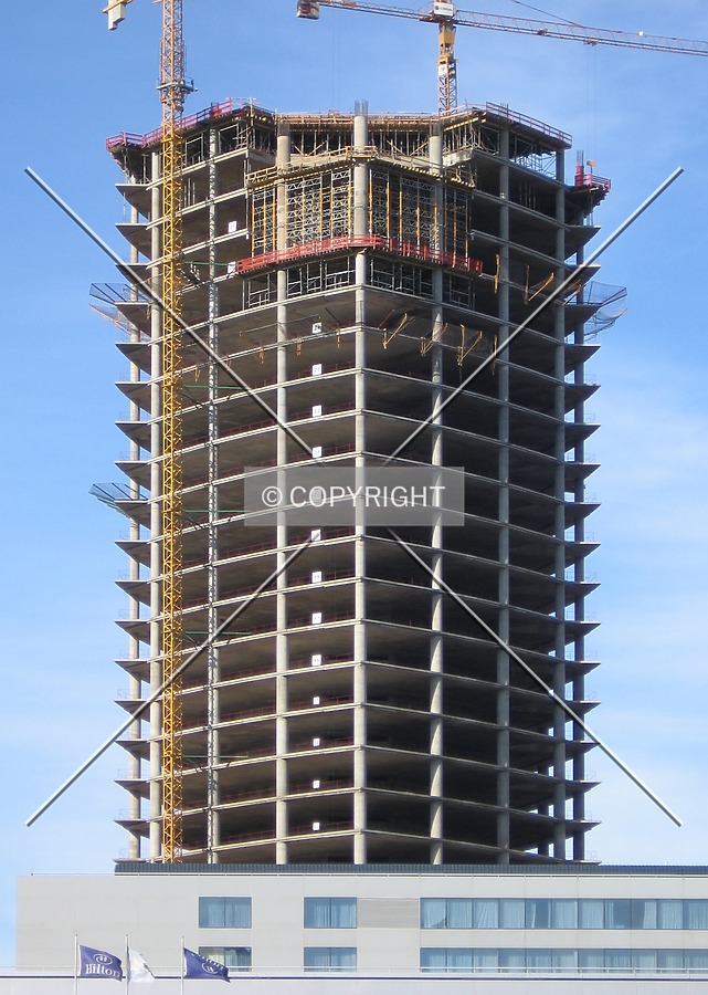 Torre Repsol YPF by Maximiliano Buono