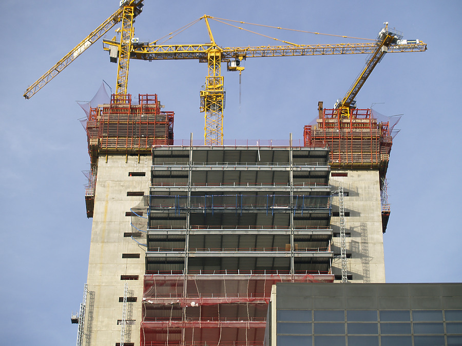 Torre Caja Madrid by Cesar Serrano