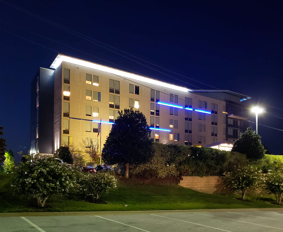 aloft Rogers-Bentonville by Ryan Hildebrand