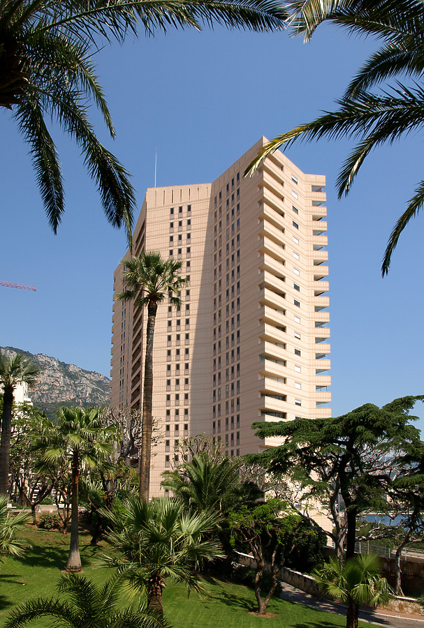 Le Mirabeau by Marshall Gerometta