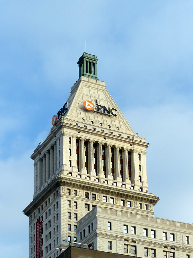 PNC Tower by Nate Lindsey