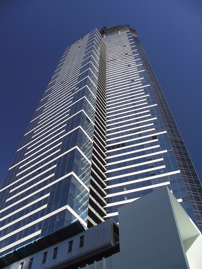 Eureka Tower by John Bek