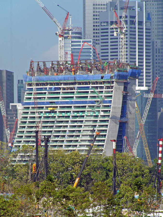 Marina Bay Sands Hotel by Horst Kiechle