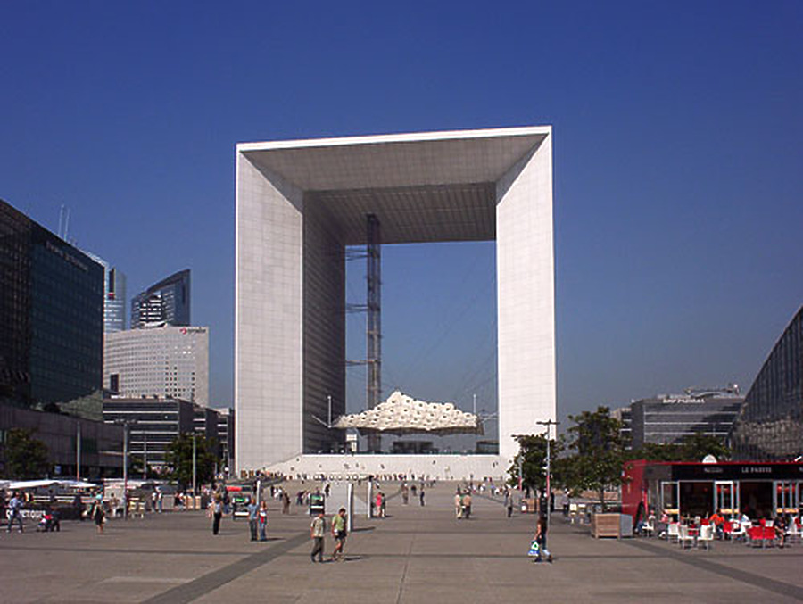La Grande Arche by Pavel Toczynski