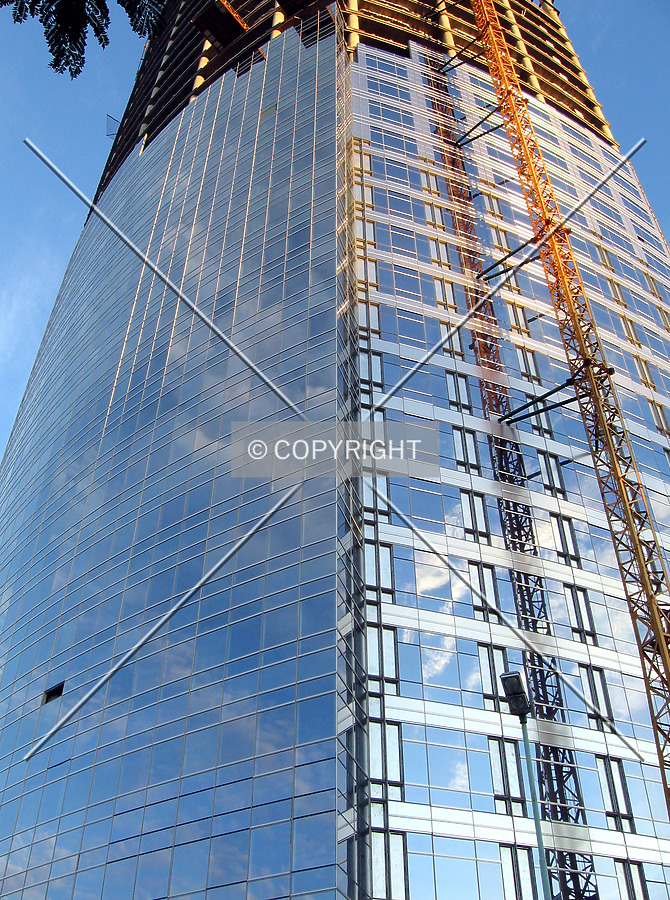 Torre Repsol YPF by Maximiliano Buono
