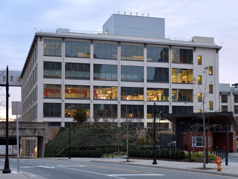 455/475 Vine Street