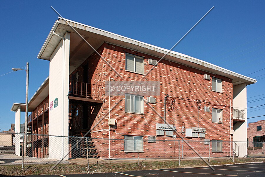 2625 Big Bend Apartments