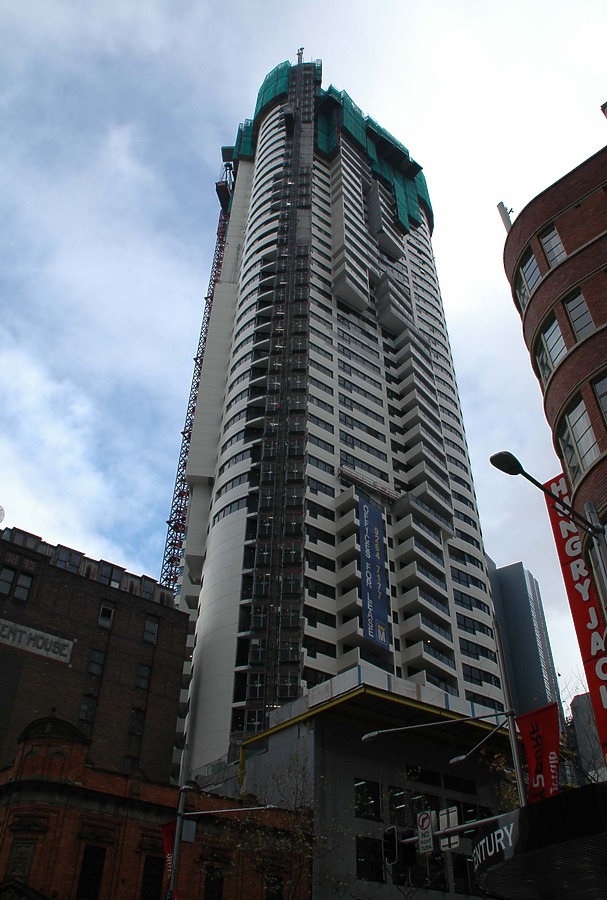 Meriton Tower by John Bek