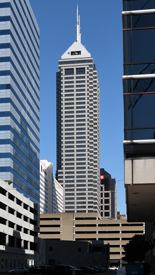 Salesforce Tower by John W. Cahill