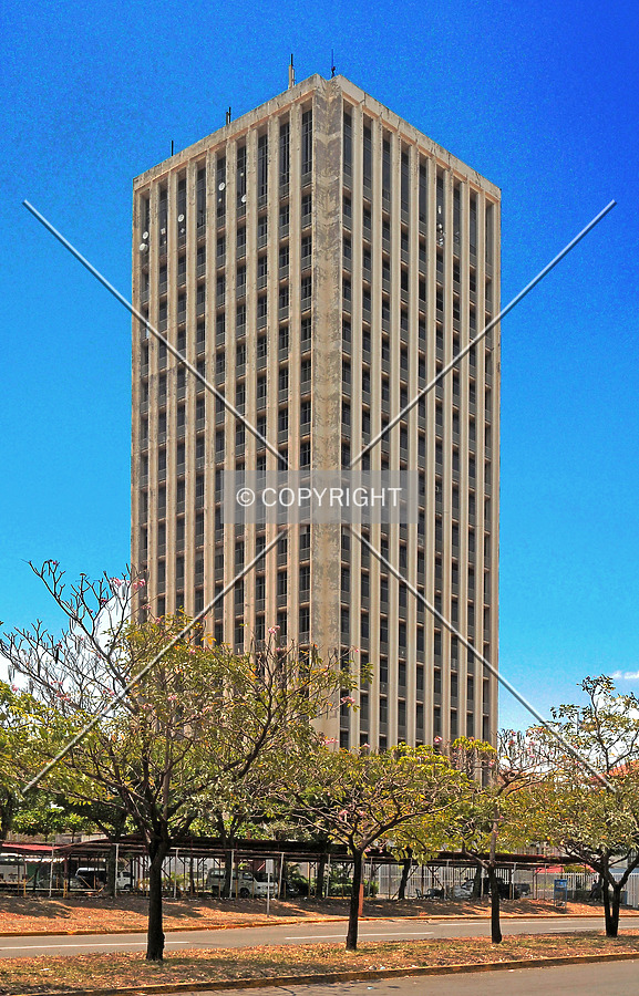 Banco de América by Jorge Molina