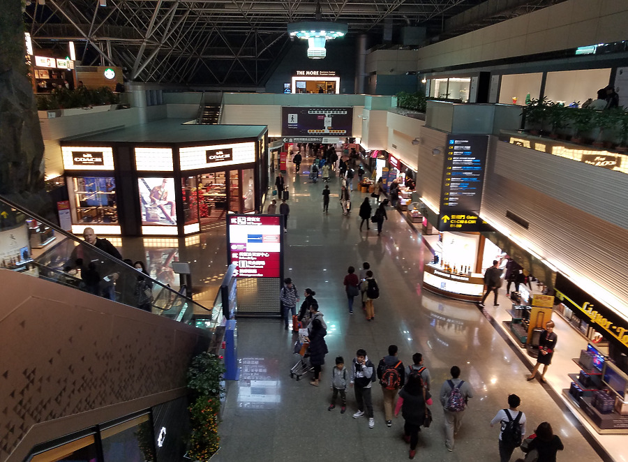 Taoyuan International Airport Terminal 1 by Ryan Hildebrand