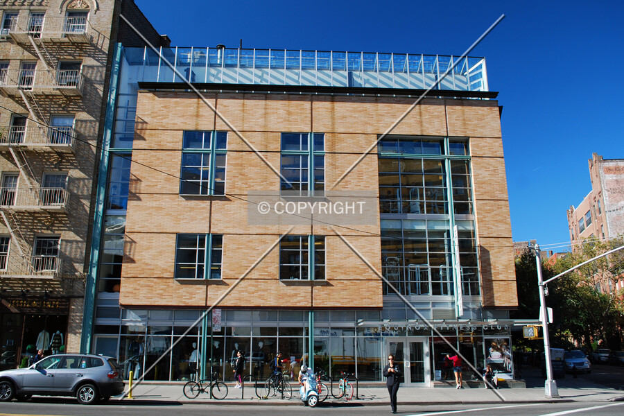 Equinox Fitness‎
