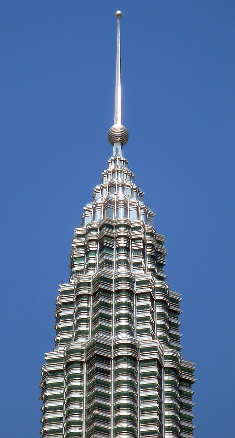 Petronas Tower 1 by Wilson Ling