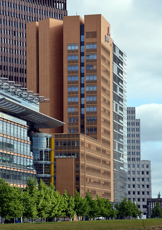 Potsdamer Platz 11 by John W. Cahill