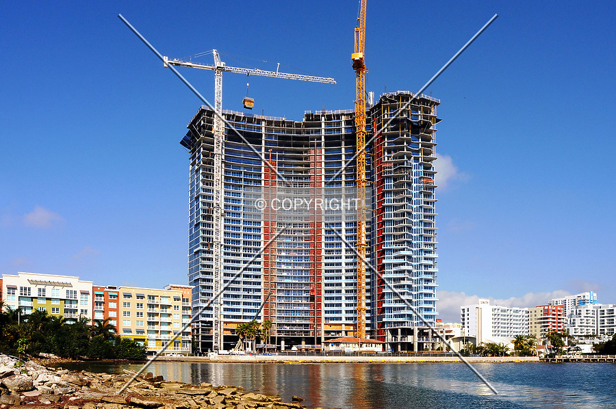 Paramount Bay at Edgewater Square by Jorge Molina