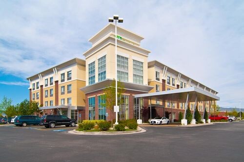 Holiday Inn Boise Airport
