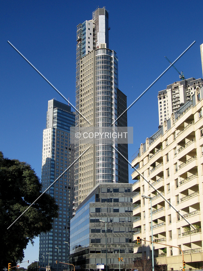 Mulieris torre Norte by Maximiliano Buono