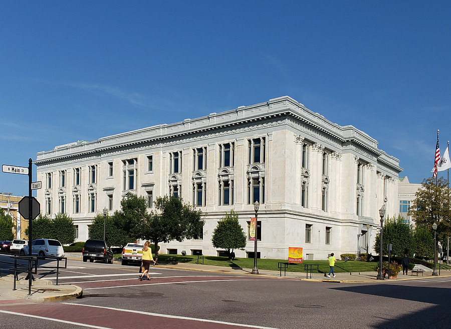 Madison County Courthouse by Ryan Hildebrand